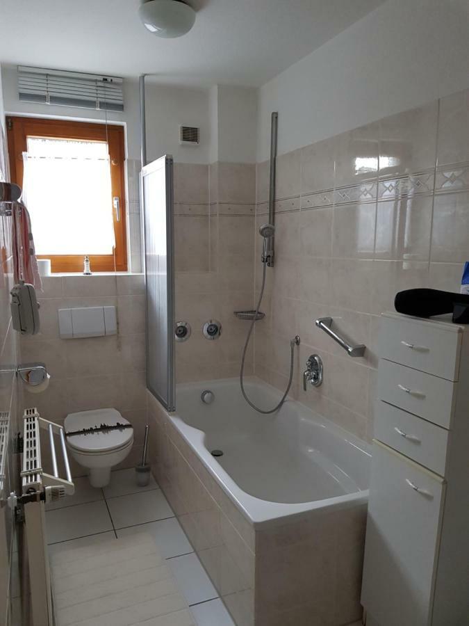 Ferienwohnung, Monteurwohnung "Strunde" 베르기슈글라트바흐 외부 사진
